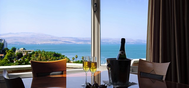 Caesar Premier Hotels - room with sea view