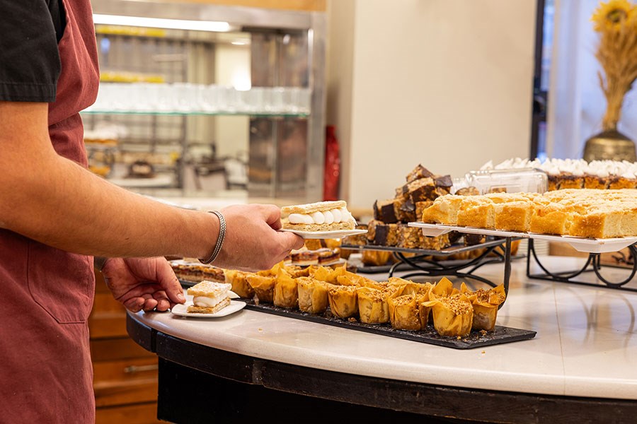 Caesar Premier Jerusalem Hotel - dining room