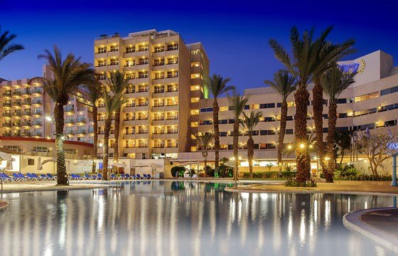 Caesar Premier Eilat Hotel - pool at night Caesar Premier Eilat Hotel - pool at night